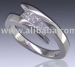 diamond 3 stone ring boasts